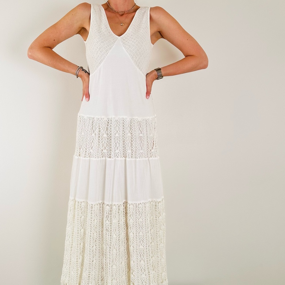 V Christina Maxi crochet sleeveless boho V-neck smocked dress - Picture 4 of 11